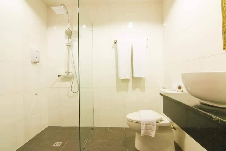Patong Hemingways Hotel Eksteriør billede