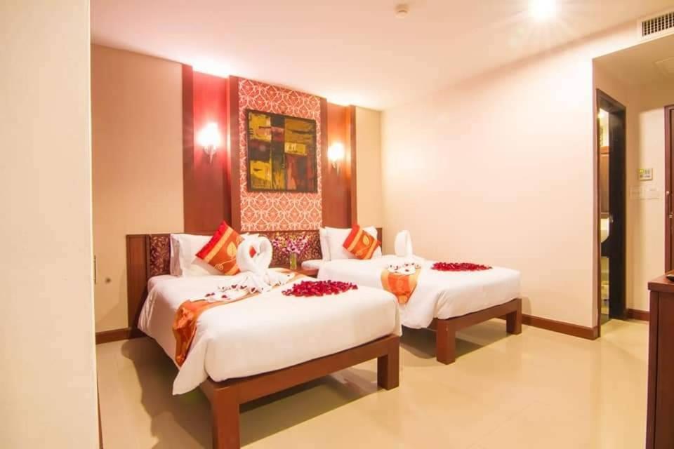 Patong Hemingways Hotel Eksteriør billede
