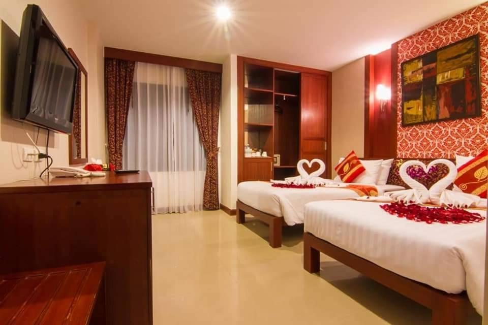 Patong Hemingways Hotel Eksteriør billede